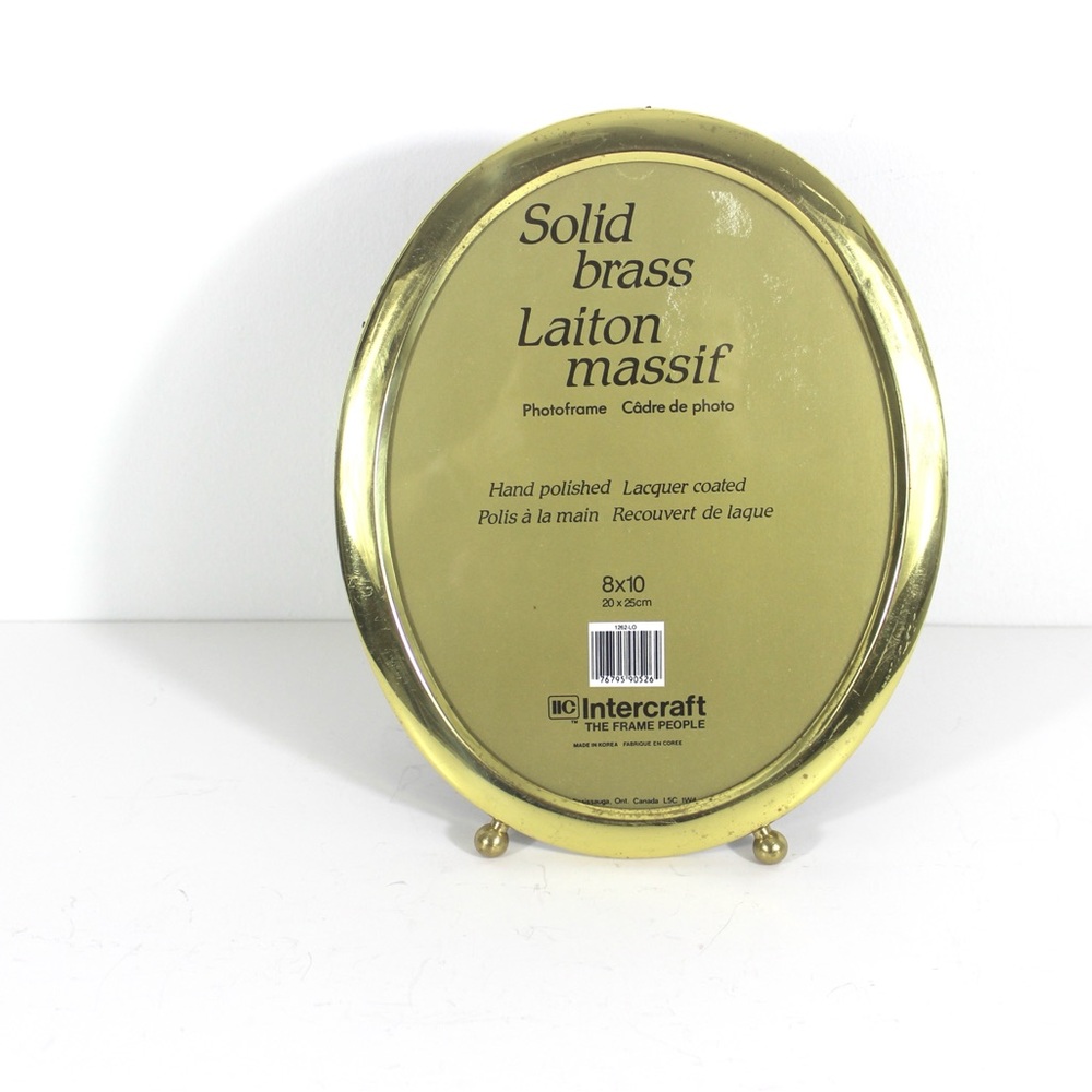 1980’s Large Oval Brass Picture Frame 8 x 10 Footed with Black Velvet Back